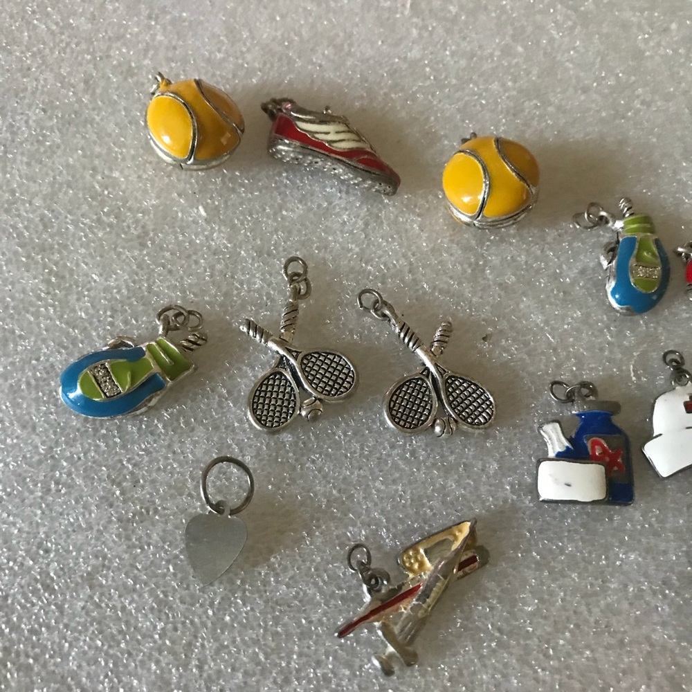 Vintage lot of 14 pendent